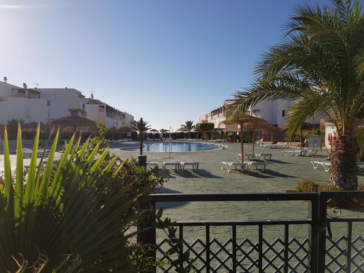 Casa Baja Naturista Con Patio En Primera Linea De Playa Con Piscina Comunitaria! Vera Bagian luar foto