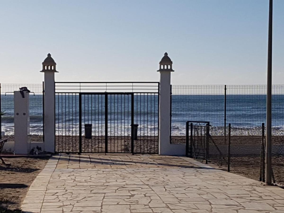 Casa Baja Naturista Con Patio En Primera Linea De Playa Con Piscina Comunitaria! Vera Bagian luar foto