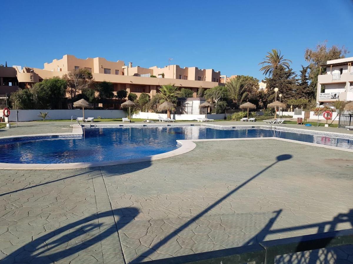 Casa Baja Naturista Con Patio En Primera Linea De Playa Con Piscina Comunitaria! Vera Bagian luar foto
