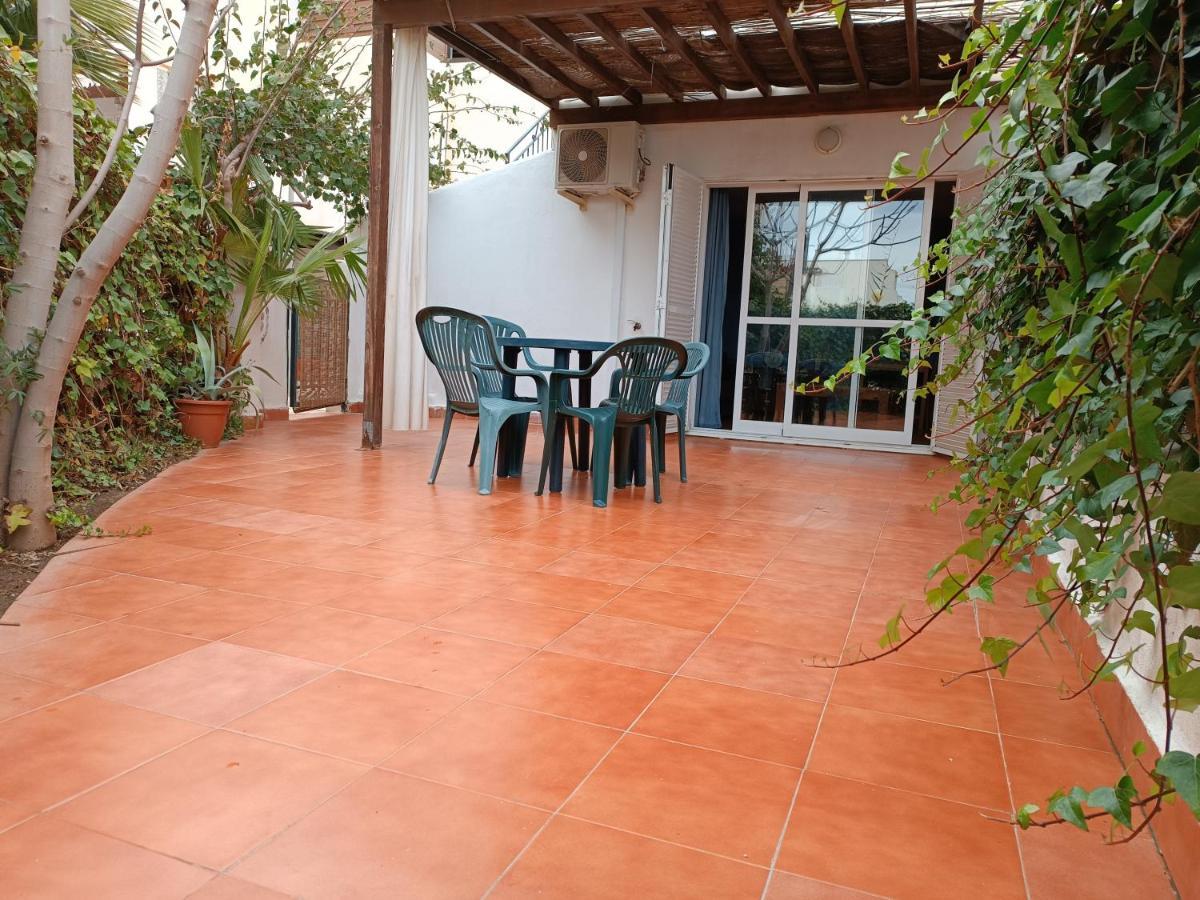 Casa Baja Naturista Con Patio En Primera Linea De Playa Con Piscina Comunitaria! Vera Bagian luar foto