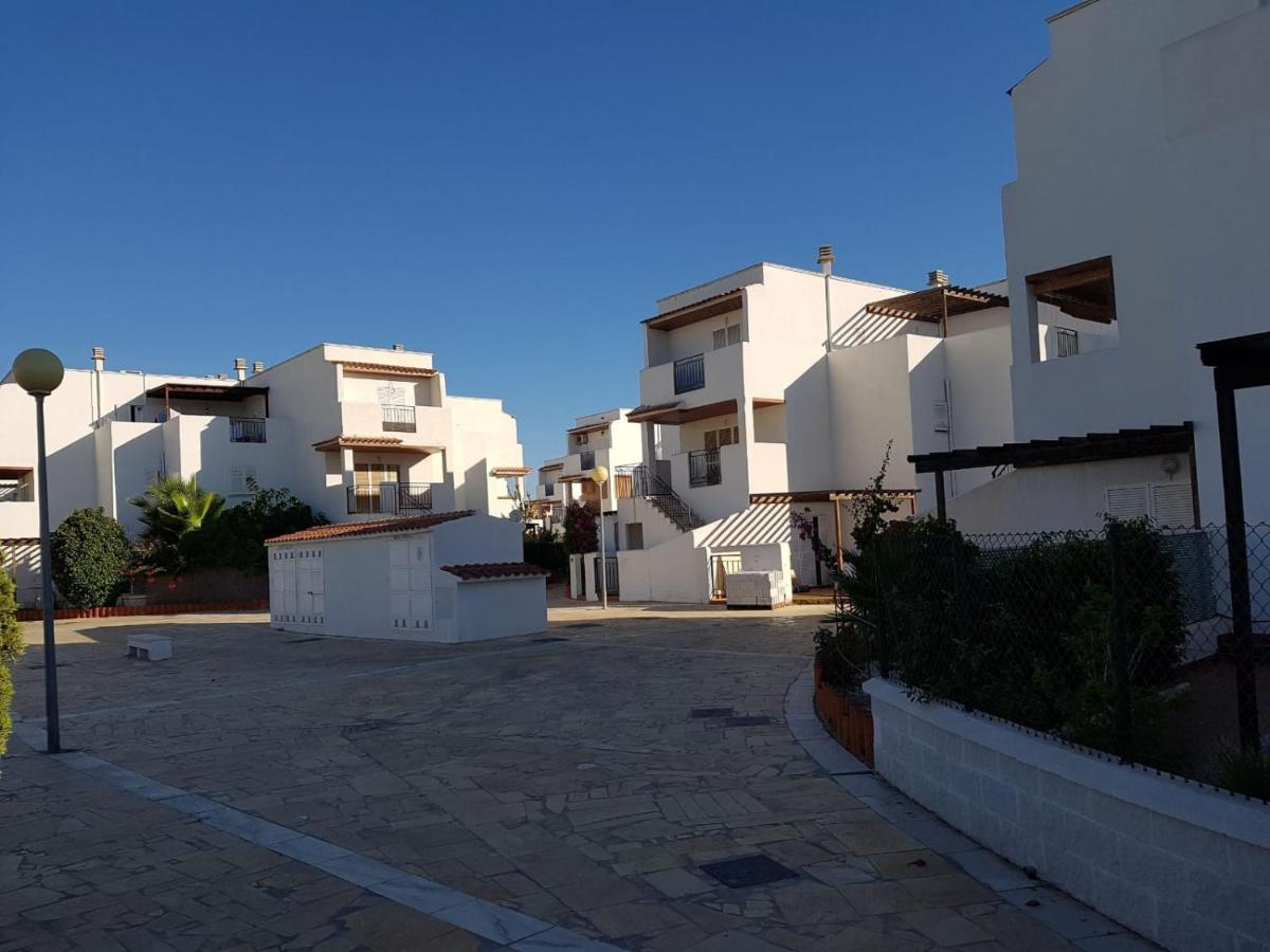 Casa Baja Naturista Con Patio En Primera Linea De Playa Con Piscina Comunitaria! Vera Bagian luar foto